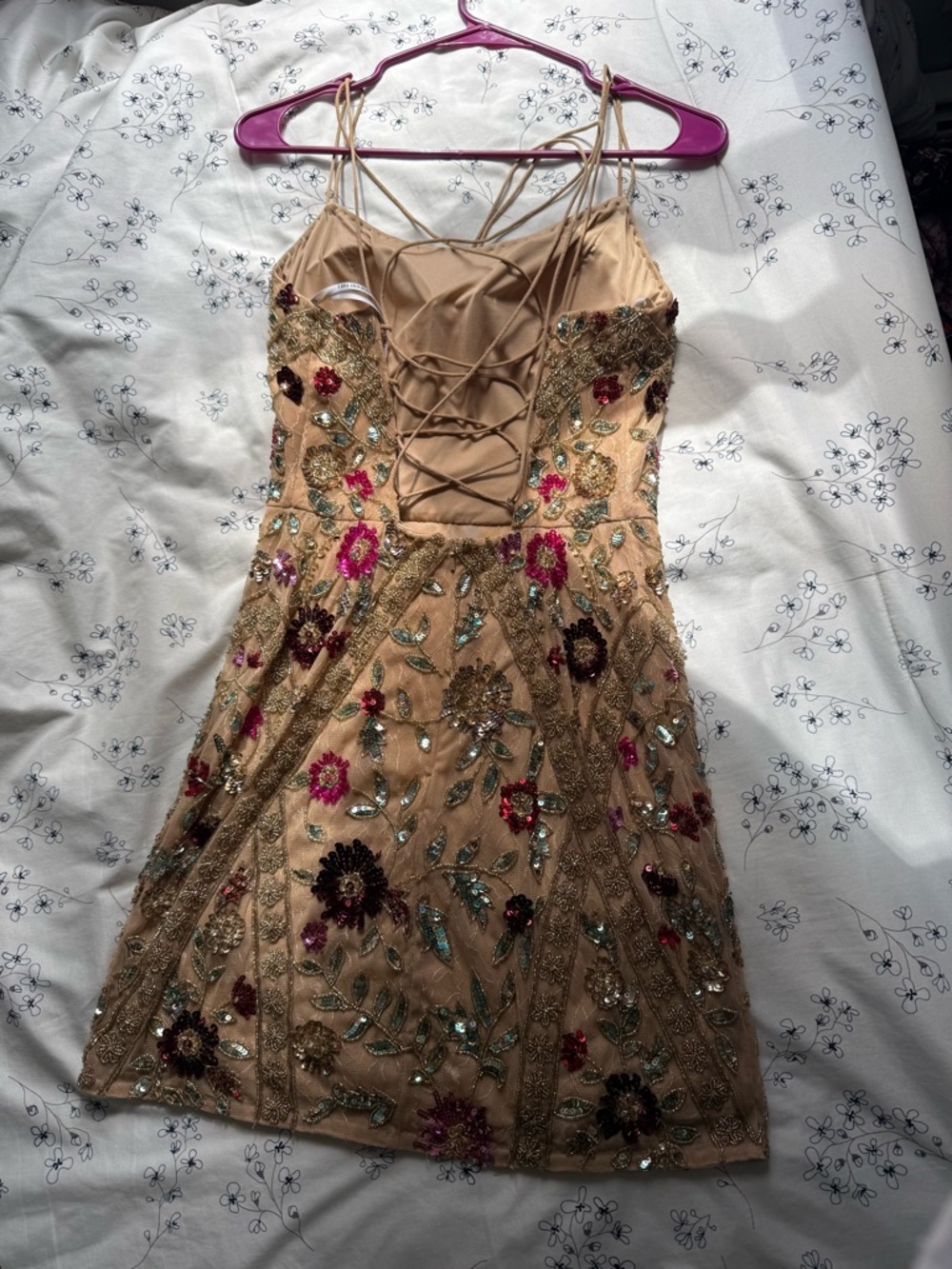 Sherri Hill Beige Sequin Floral Mini Dress - Picture 2 of 6